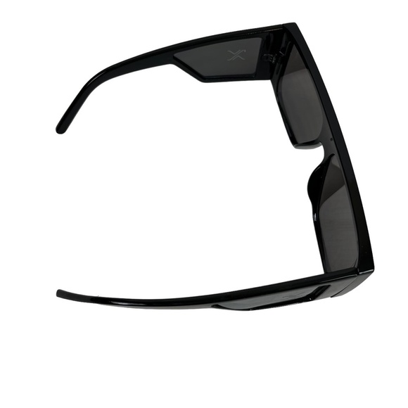 SUNGLASSES SUNGLASSES SHADES Brow Bar Black Plastic Frames Beach Vacation Summer - Picture 9 of 16